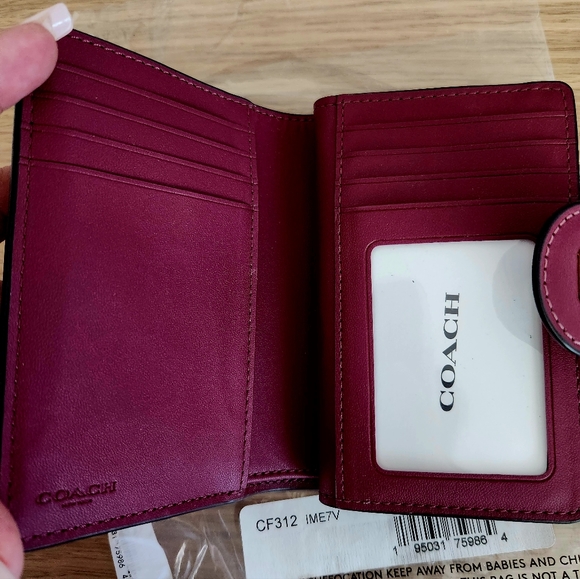 Coach Medium ID Wallet Jumbo Floral - NWT - Picture 3 of 6